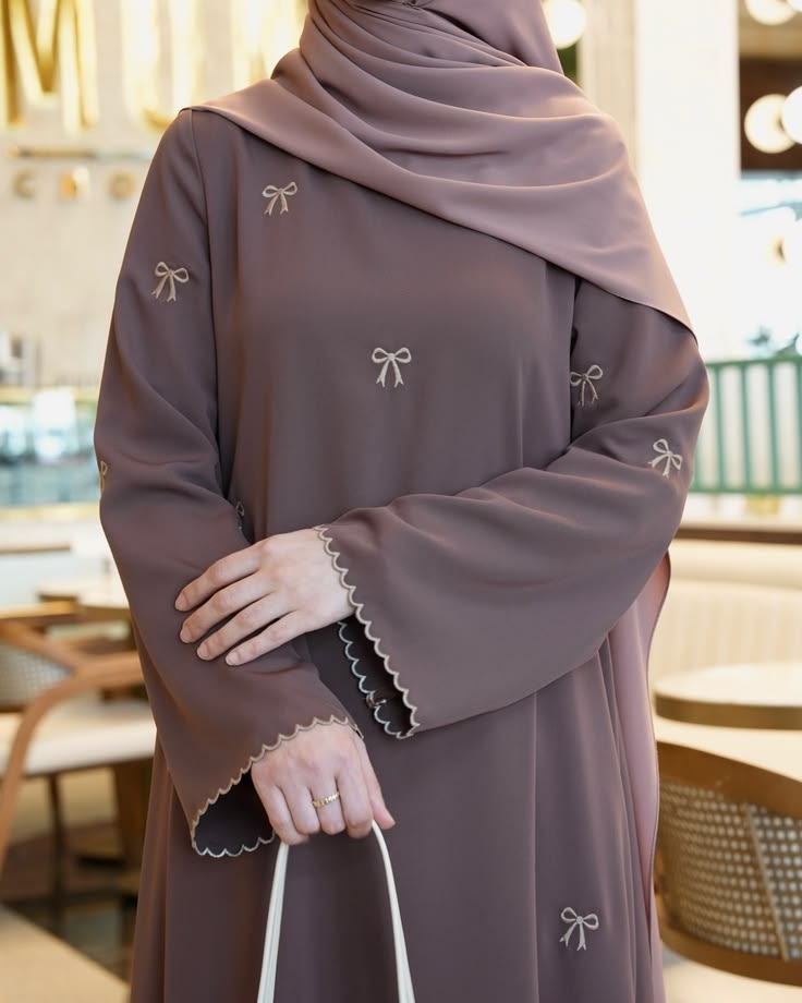 Mauve Bow Embroidered Abaya